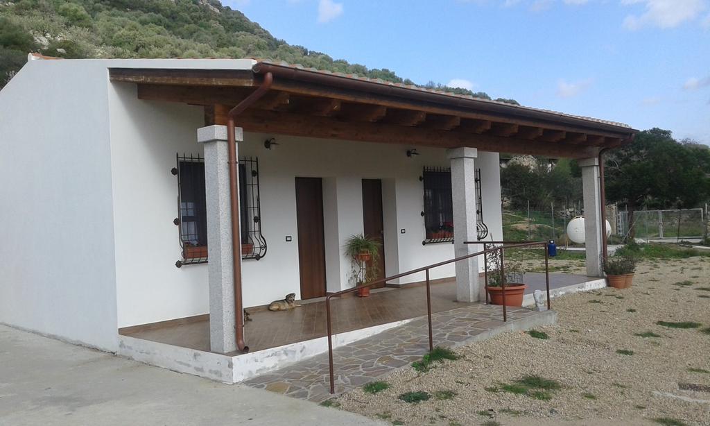 Agriturismo Locoe Oliena Exterior photo