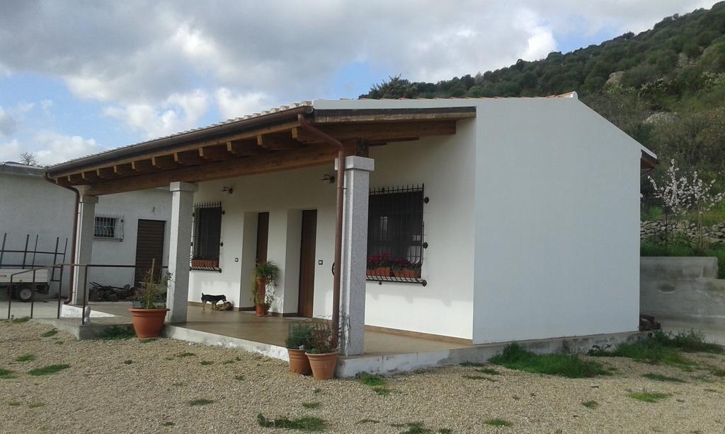Agriturismo Locoe Oliena Exterior photo